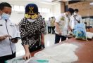 Perihal Beras Bansos Berkutu, Serikat Mahasiswa Jawa Timur Ancam Seruduk Kemensos - JPNN.com