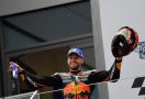 Cerita Brad Binder soal Kemenangan Gila di MotoGP Austria, Seperti di Atas Es - JPNN.com