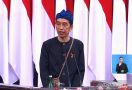 Jokowi Terharu Atas Kerja Keras Tenaga Kesehatan - JPNN.com