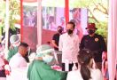 Presiden Jokowi Apresiasi Vaksinasi Door to Door yang Digelar BIN - JPNN.com