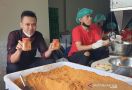 Bisnis Kafe Bangkrut, Ivan Banting Setir ke Jahe Merah, Omzet Hingga Rp200 Juta per Bulan - JPNN.com