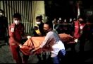 Pria Berkaus Logo Perguruan Silat Dibunuh di Tandes Surabaya, Leher Ditusuk, Pelaku 4 Orang - JPNN.com