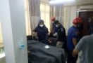 8 Orang Terjebak Dalam Lift Klinik Kecantikan di Kelapa Gading, 3 Pingsan - JPNN.com