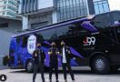 Juragan 99 Serahkan Bus untuk Klub Sepak Bola Milik Raffi Ahmad - JPNN.com