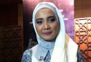 Zaskia Sungkar Kabarkan Anaknya Positif Covid-19: Panas Tinggi - JPNN.com