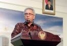 Jokowi Naikkan Harga BBM, Iwan Fals Berkomentar Begini - JPNN.com