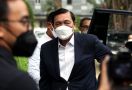 Pak Luhut Dikabarkan Sakit, Harus Bed Rest, Sempat Disebut Dibawa ke Singapura - JPNN.com