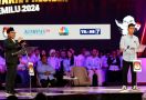 Video Prabowo Tarik Jaket Menteri Bahlil Ketika Debat Cawapres jadi Viral - JPNN.com