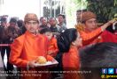 Bisiki Kahiyang, Jokowi: Yang Sabar... - JPNN.com