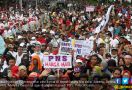 Hari Ini Honorer Kabupaten Garut Mogok Kerja, Gelar Aksi di Jalan Patriot - JPNN.com