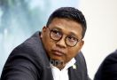 Upah Murah Kejadian, Irwan Fecho: Masa Depan Buruh Dikubur UU Ciptaker - JPNN.com