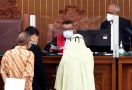 Tegas, Hakim Tolak Permintaan Tim Kuasa Hukum Habib Rizieq di Sidang - JPNN.com