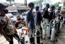 Irjen Fadil Imran Berikan 166 Tabung Oksigen Sitaan Kepada Anies Baswedan - JPNN.com