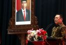 Pemerintahan Jokowi Hebat, Bisa Meyakinkan Arab Saudi Soal Izin Umrah - JPNN.com