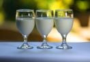 5 Minuman Sehat yang Bisa Meningkatkan Stamina Bermain Cinta Suami, Bikin Istri Kelelahan - JPNN.com