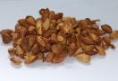 4 Manfaat Kacang Almond, Wanita Pasti Suka - JPNN.com