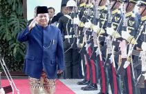 Prabowo Datangi Lokasi Pelantikan Presiden RI Ditemani Didit, Lalu Sambut Tamu Negara - JPNN.com