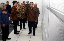 Menkominfo dan Mendag Kunjungi Pusat Data E1 DCI Indonesia - JPNN.com