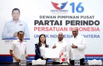 Partai Perindo Dukung Dominggus Mandacan-Mohamad Lakotani Sirua di Pilgub Papua Barat - JPNN.com