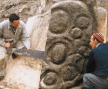 Ukiran Batu Aborigin Berusia 14 Ribu Tahun Dikembalikan dari Museum ke Tempat Asalnya - JPNN.com
