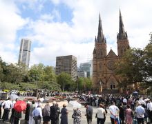 Polisi Menegahi Bentrokan Saat Pemakaman Kardinal George Pell di Sydney - JPNN.com