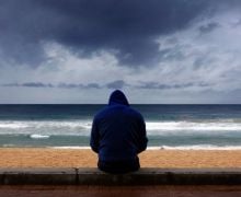 Survei terbaru: Pria Usia Paruh Baya di Australia adalah Kelompok yang Paling Kesepian - JPNN.com