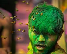 Dunia Hari Ini: Jutaan Warga India Merayakan Festival Holi - JPNN.com