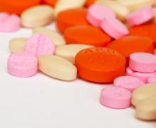 5 Cara Alami Hilangkan Efek Antibiotik dalam Tubuh - JPNN.com