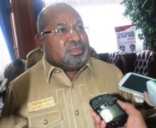 Gubernur Papua Ngamuk, Ancam Bakar Toko Penjual Miras - JPNN.com
