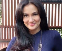 Cerita Atiqah Hasiholan Soal Putrinya Dapat Cincin dari 'Crush’ - JPNN.com