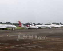 Dijaga TNI/Polri, 3 Pesawat Berhasil Landing di Bandara Wamena - JPNN.com