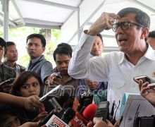 PPP Djan Faridz: Stigma Jokowi Anti-Islam Ada karena Yasonna - JPNN.com