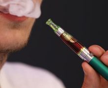 Rokok Elektrik Terbukti Efektif sebagai Alat Berhenti Merokok - JPNN.com