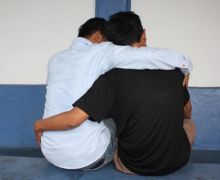 Warga Lagi Beribadah, 2 Pria Ini Malah Tanpa Busana di Kamar Hotel, Astagfirullah - JPNN.com