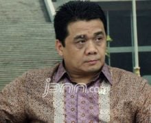 Anak Buah Prabowo Yakin Banget Jokowi Tak Butuh Earpiece - JPNN.com