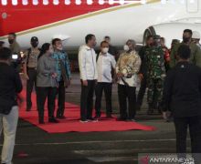 Tiba di Sorong Papua Barat, Presiden Jokowi Dikawal Ketat Aparat - JPNN.com