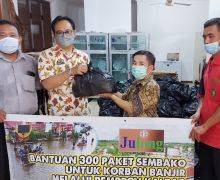 Investor Sawit Tiongkok Serahkan Bantuan untuk Korban Banjir di Sintang - JPNN.com