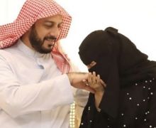 Istri Syekh Ali Jaber Kenang Ultah Pernikahan, Kalimatnya Undang Tangis - JPNN.com