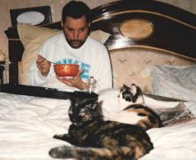 Kematian Freddie Mercury, Keganjilan Kucing, dan Kisah Pemakamannya - JPNN.com