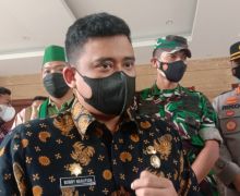 Ustaz Yasir Terang-terangan Minta Bobby Nasution Maju di Pilgub Sumut 2024 - JPNN.com