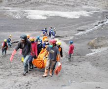2 Orang Terjebak Banjir Lahar Dingin Gunung Semeru, Begini Kondisinya - JPNN.com