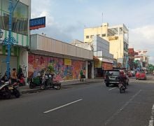 Pedagang Jalan Gatsu Solo Memprotes Mas Gibran - JPNN.com