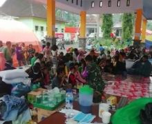 TNI AL Berikan Terapi Trauma Healing dan Santuni Korban Bencana Semeru - JPNN.com