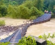 Banjir di Aceh Timur, 11 Jembatan Rusak Parah  - JPNN.com