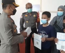 Gencarkan Vaksinasi Anak, Polsek Matraman Beri Imbalan Uang Tunai - JPNN.com