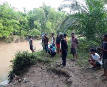 Mandi di Sungai Batang Masang, Pelajar SD Diserang Buaya - JPNN.com