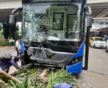 Kecelakaan Beruntun Transjakarta, Transjabodetabek, dan Mobil Kijang di Grogol - JPNN.com