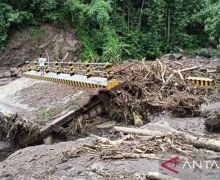 8 Desa di Kabupaten Sikka Dilanda Banjir dan Longsor - JPNN.com