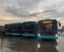 Bus Listrik TransJakarta Sudah Lolos Uji Coba, Diklaim Aman Meski Terobos Banjir - JPNN.com