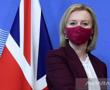 Inggris Makin Tidak Karuan, Mendagri Susul Menkeu Lepas Jabatan - JPNN.com